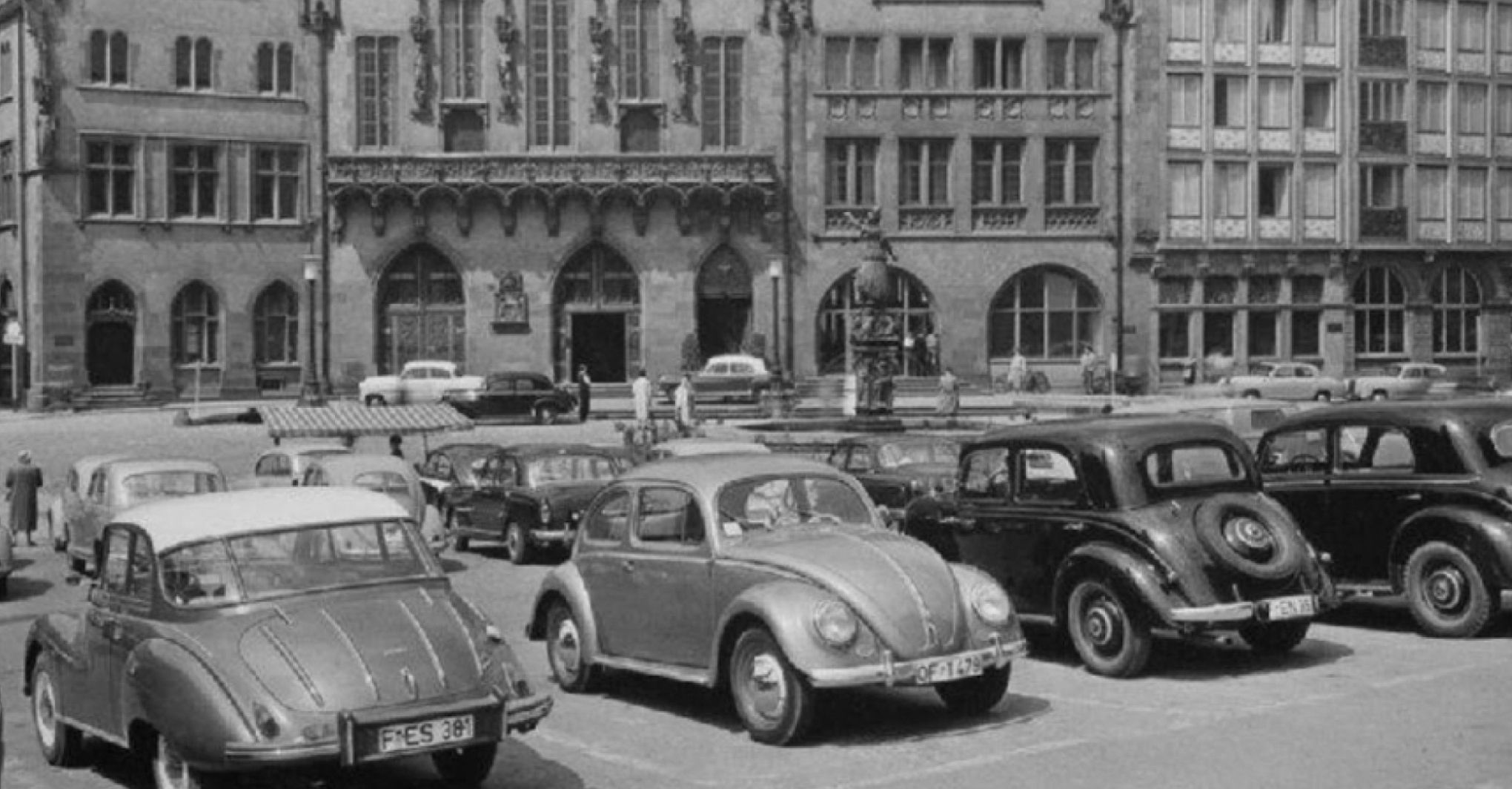 Römerberg, Frankfurt - Before(Wikimedia Commons / Bundesarchiv)