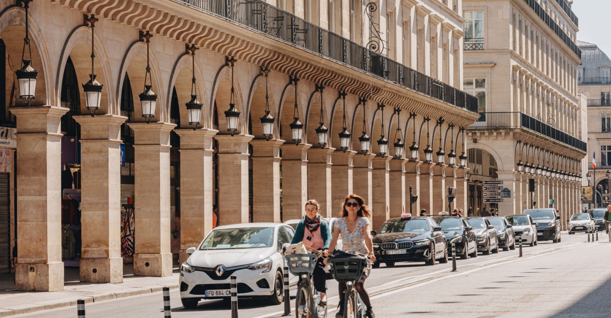 Rue de Rivoli, Paris - Now (Bolt)