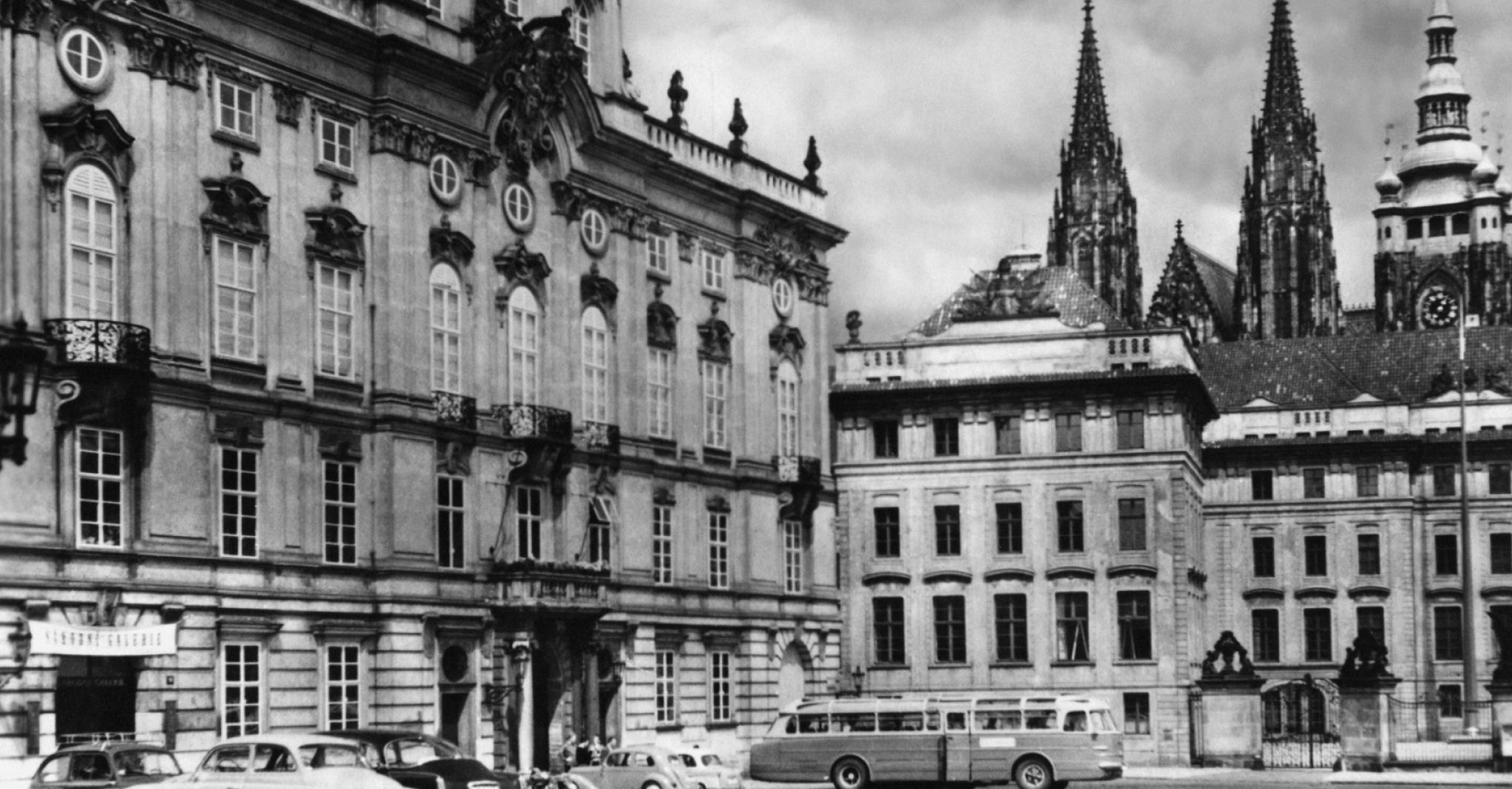 Loreto Square, Prague - Before(INTERFOTO)