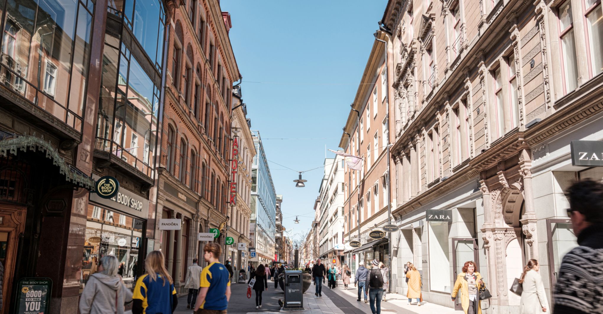 Drottninggatan, Stockholm - Now (Bolt)